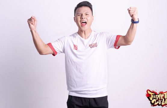 Quang Hải cùng đồng đội lập kỳ tích bóng đá, kỳ tích kiếm hiệp thì để Tuyệt Thế Võ Lâm lo