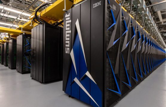 Microsoft đang chế tạo siêu máy tính nhanh nhất Vương quốc Anh