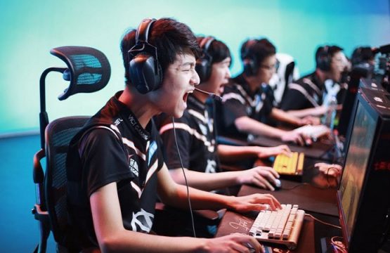 eSports Trung Quốc 2021 mở rộng nhờ sự phát triển của game mobile