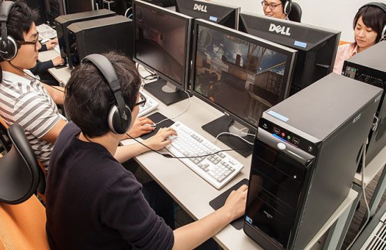 NSX Đột Kích 'vung tiền' 100 triệu USD vào studio game mới