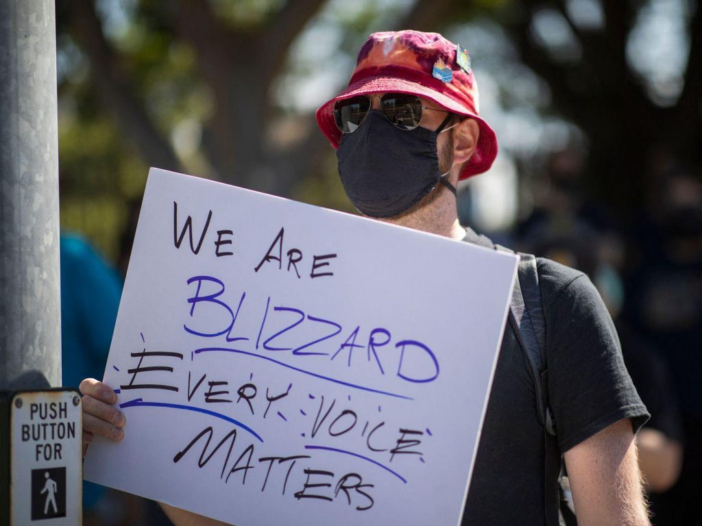 Thống đốc California đã bị cáo buộc can thiệp vào vụ kiện của Activision Blizzard