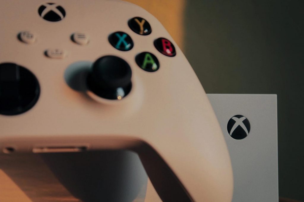 Lần đầu tiên sau 8 năm, Xbox bán chạy hơn PlayStation tại Nhật Bản vào tuần trước