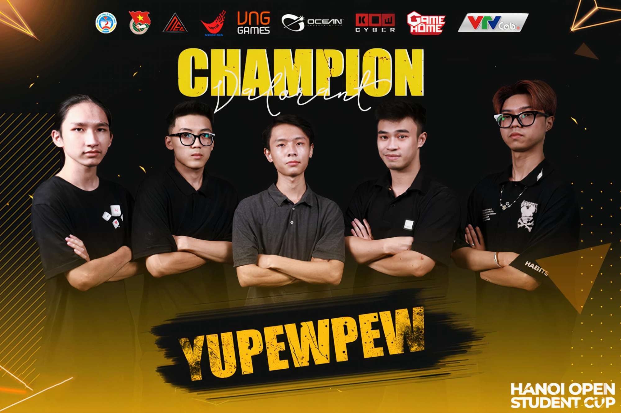 Nhà vô địch Yupewpew ở bộ môn Valorant của giải đấu Hanoi Open Student Cup.