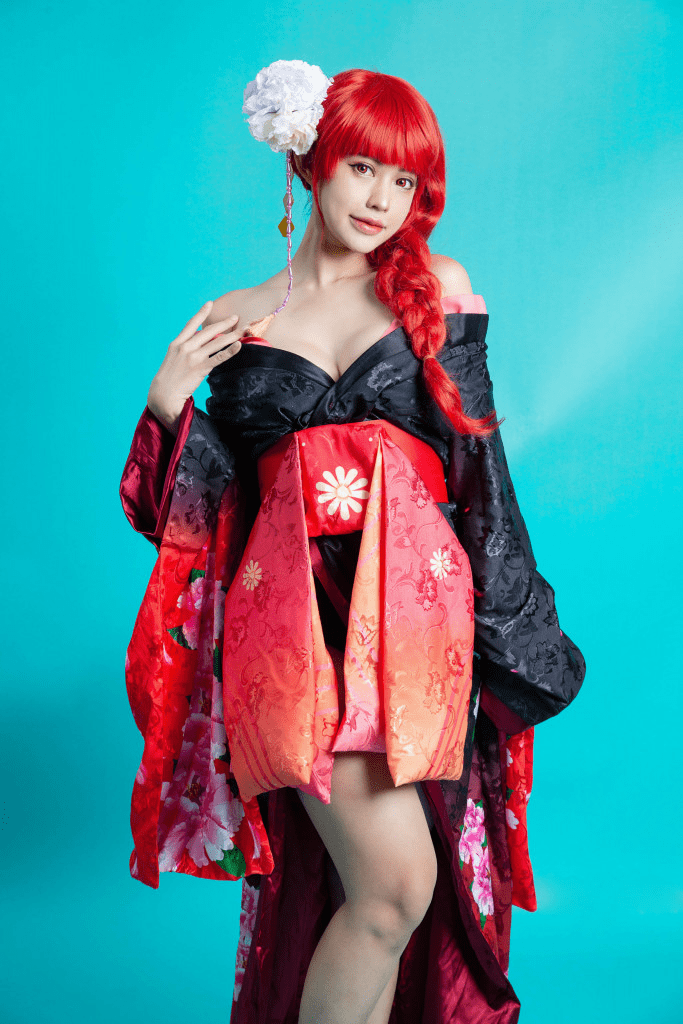 Thượng Cổ Chi Vương tung loạt ảnh gái xinh cosplay anime nổi tiếng trong giới, vòng 1 nức nở, “mlem” hết chỗ chê
