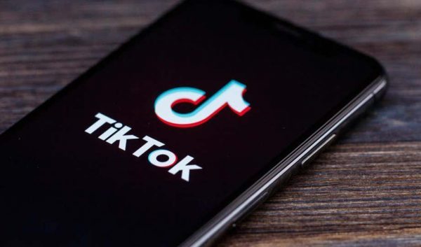 TikTok bắt đầu giới hạn độ tuổi để sản xuất các nội dung 18+