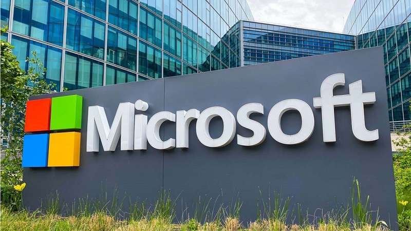 Microsoft sa thải gần 1.000 nhân viên