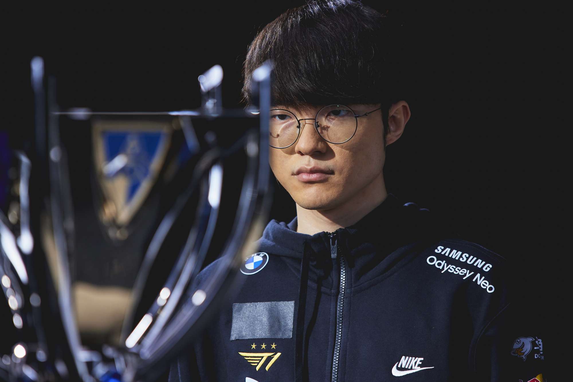 T1 CEO has a suspicious move, fans are worried that Faker will break up with T1