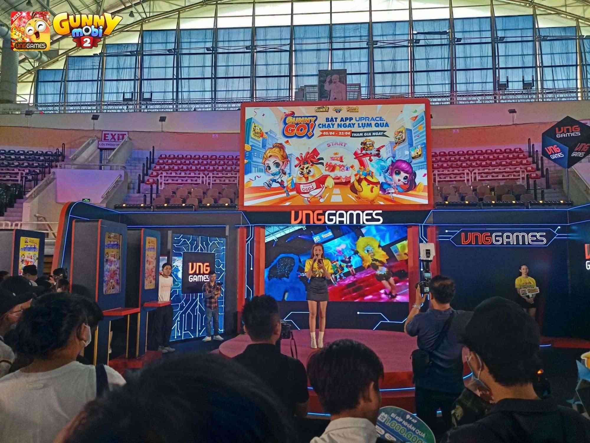 Vietnam Gameverse 2023: Ngắm dàn Cosplay và CSKH cực chất của các NPH tại sự kiện ngày đầu