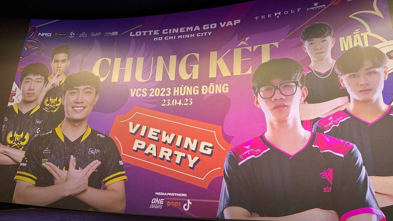 LMHT: Không khí sôi động của cộng đồng fan trong các buổi Viewing Party của VCS