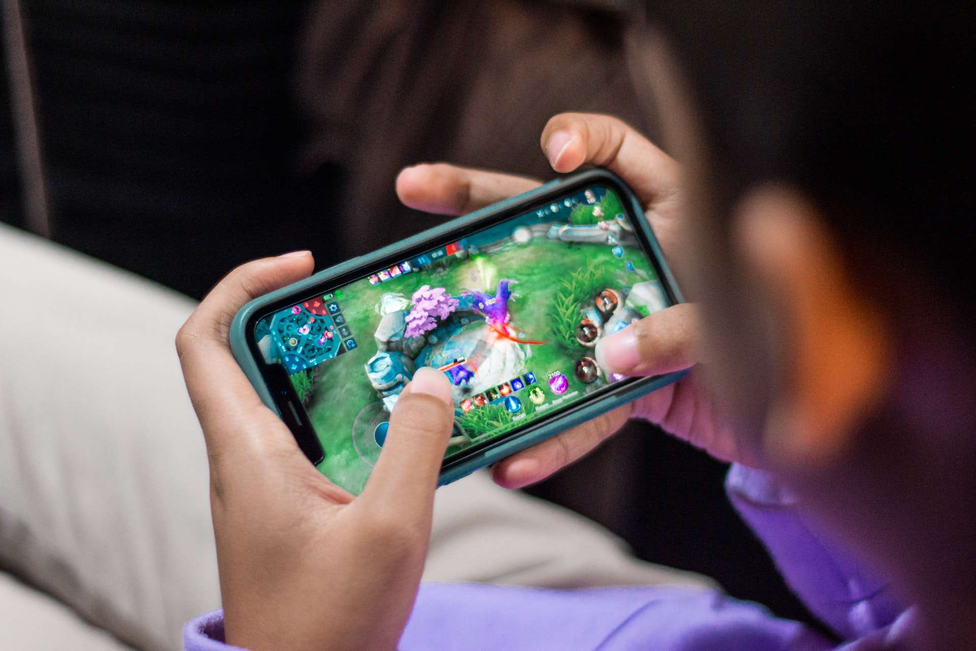 Mạng 5G thúc đẩy chơi game nhiều hơn trên mobile.