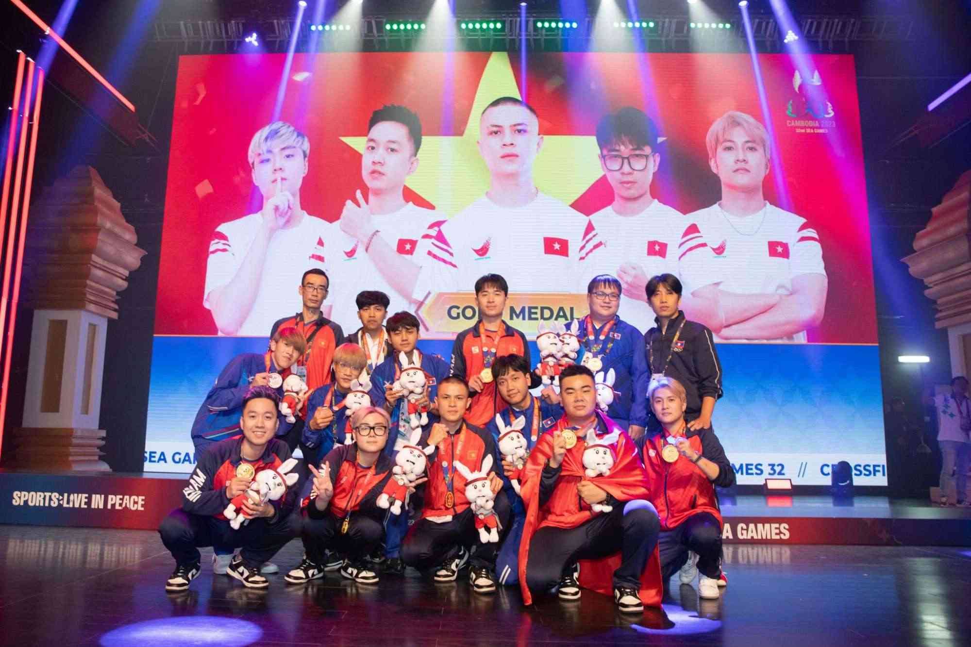 Đội tuyển Đột Kích đã đem về Huy Chương Vàng duy nhất cho Esports Việt Nam tại SEA Games 32.